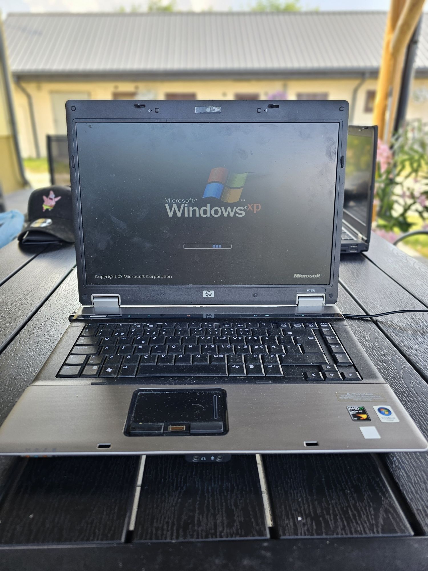 Laptop HP Compaq 6735b