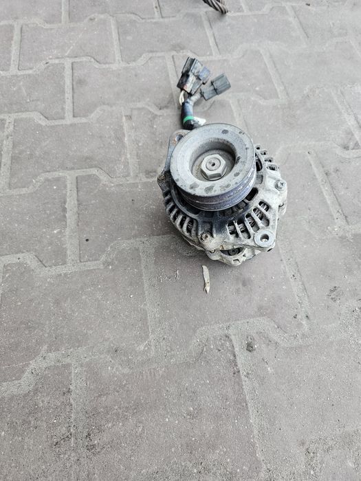 Nissan Patrol Y60 Y61  alternator