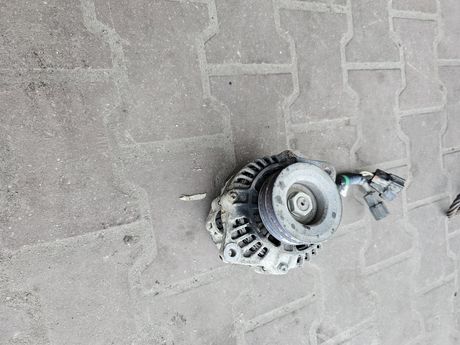 Nissan Patrol Y60 Y61  alternator