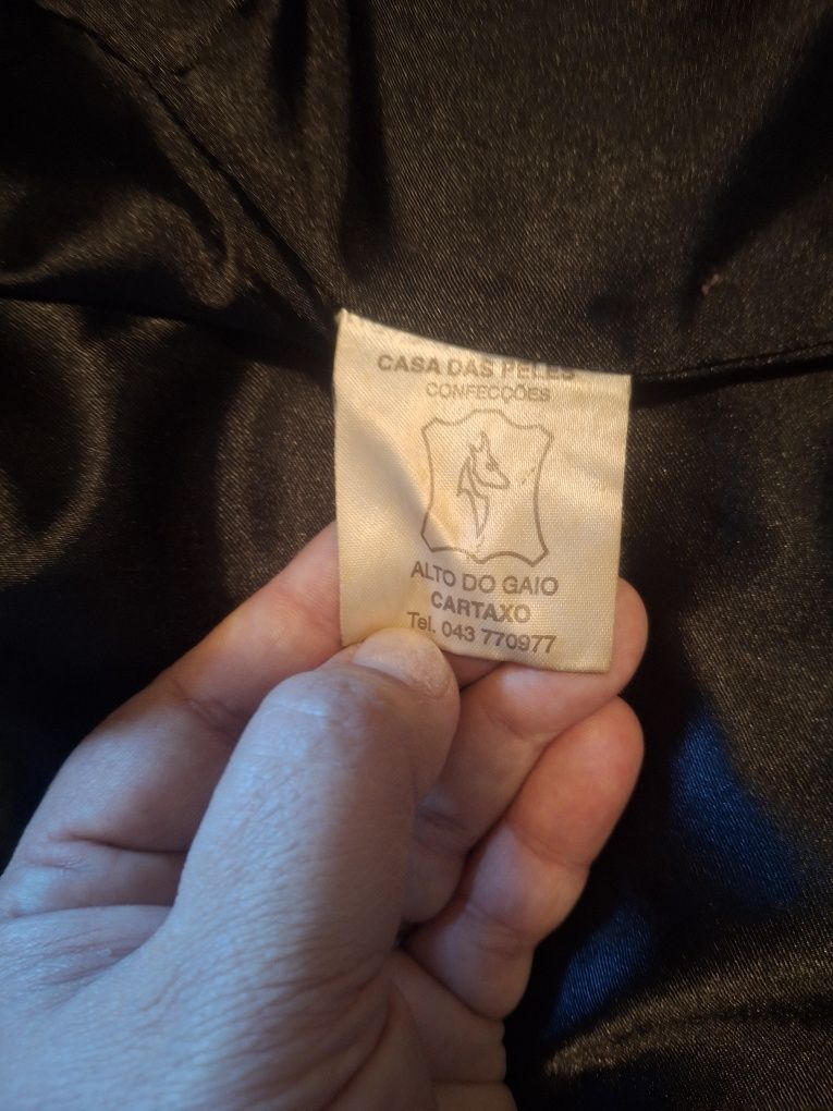 Casaco de pele genuína, em ótimo estado n.44 mas veste pequeno