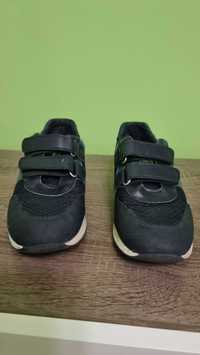 Детская обувь кросовки