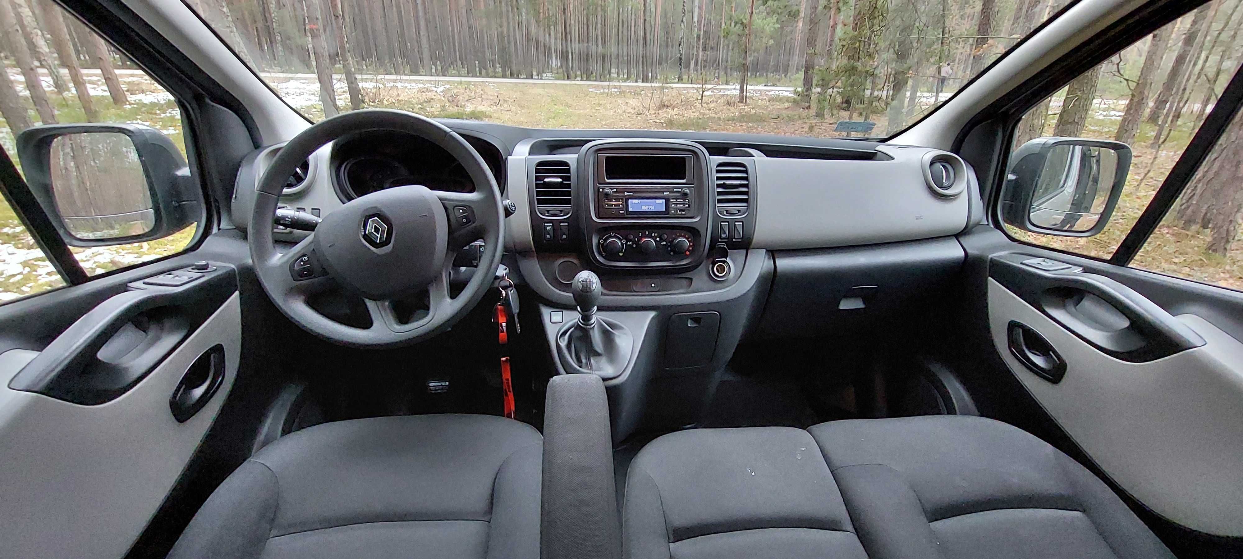 Wypożyczalnia Wynajem busa 9 osobowy long przewóz osób  wakacje TAXI