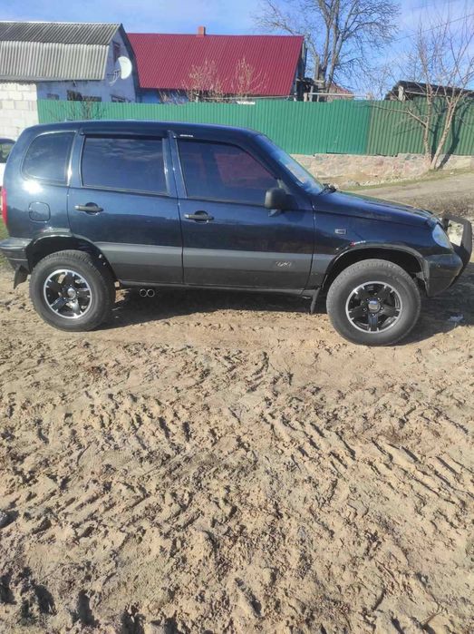 Продам ниву Шевроле