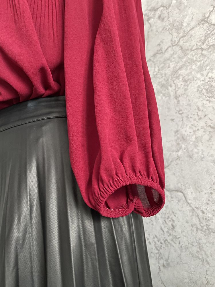 Bluzka plisowana czerwona Italy M(38)