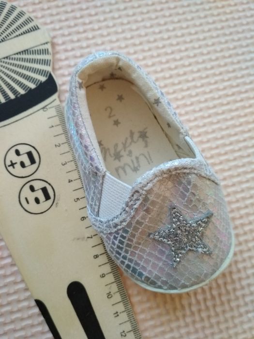 Buciki niemowlęce niechodki Next 2 6-12 miesięcy ok.11 cm