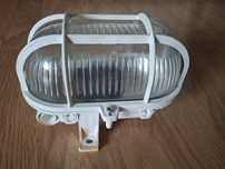 Lampa w oprawie kanałowej