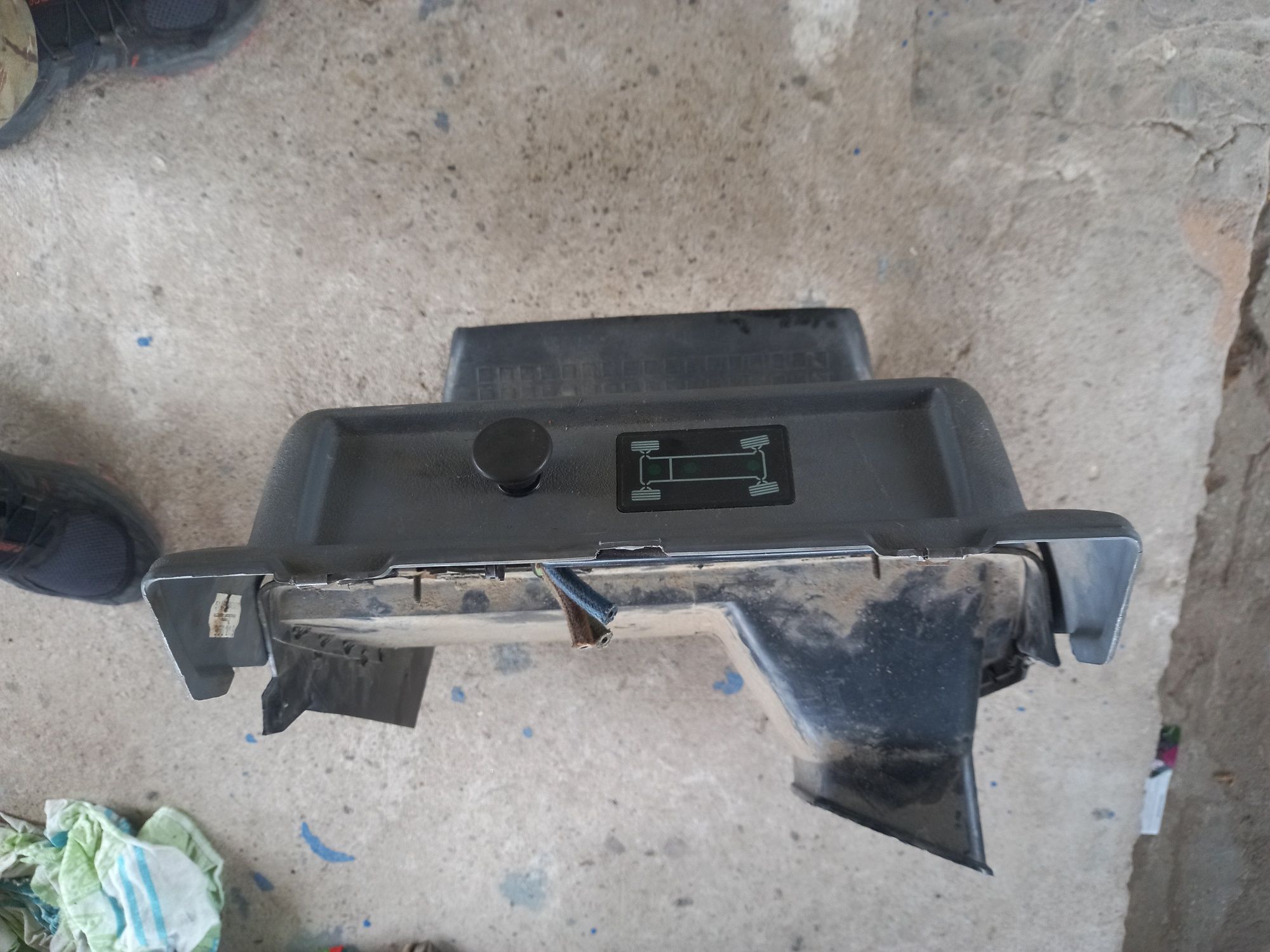 Vw t4 syncro panel blokady tylnego mostu wlacznik pompka