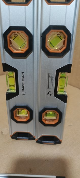 Poziomica magnetyczna 22 cm