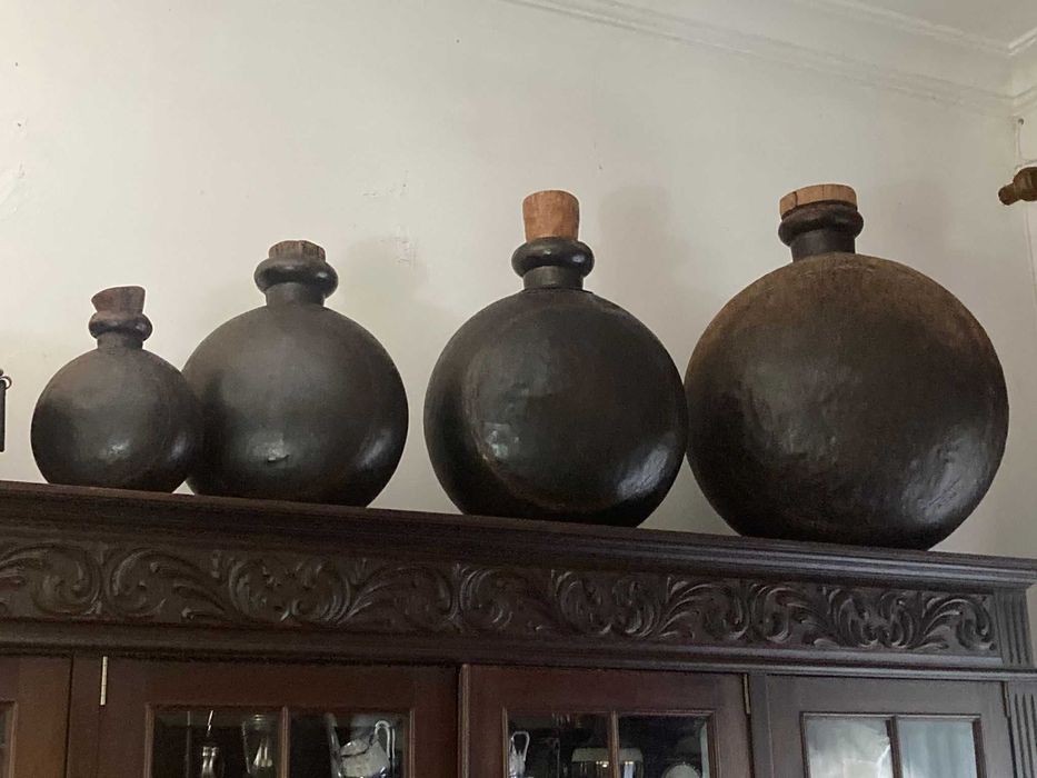 4 Ânforas de latão antigo