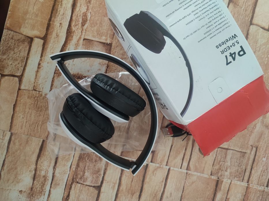 Słuchawki bezprzewodowe nowe biale