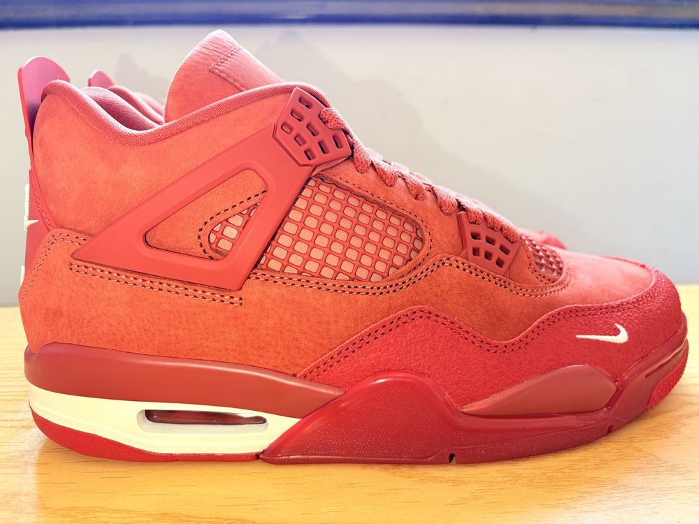 Tenis jordan 4 retro