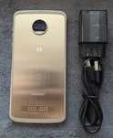Motorola Moto Z2 Force XT1789-03 Gold 4/64Gb 9й android.