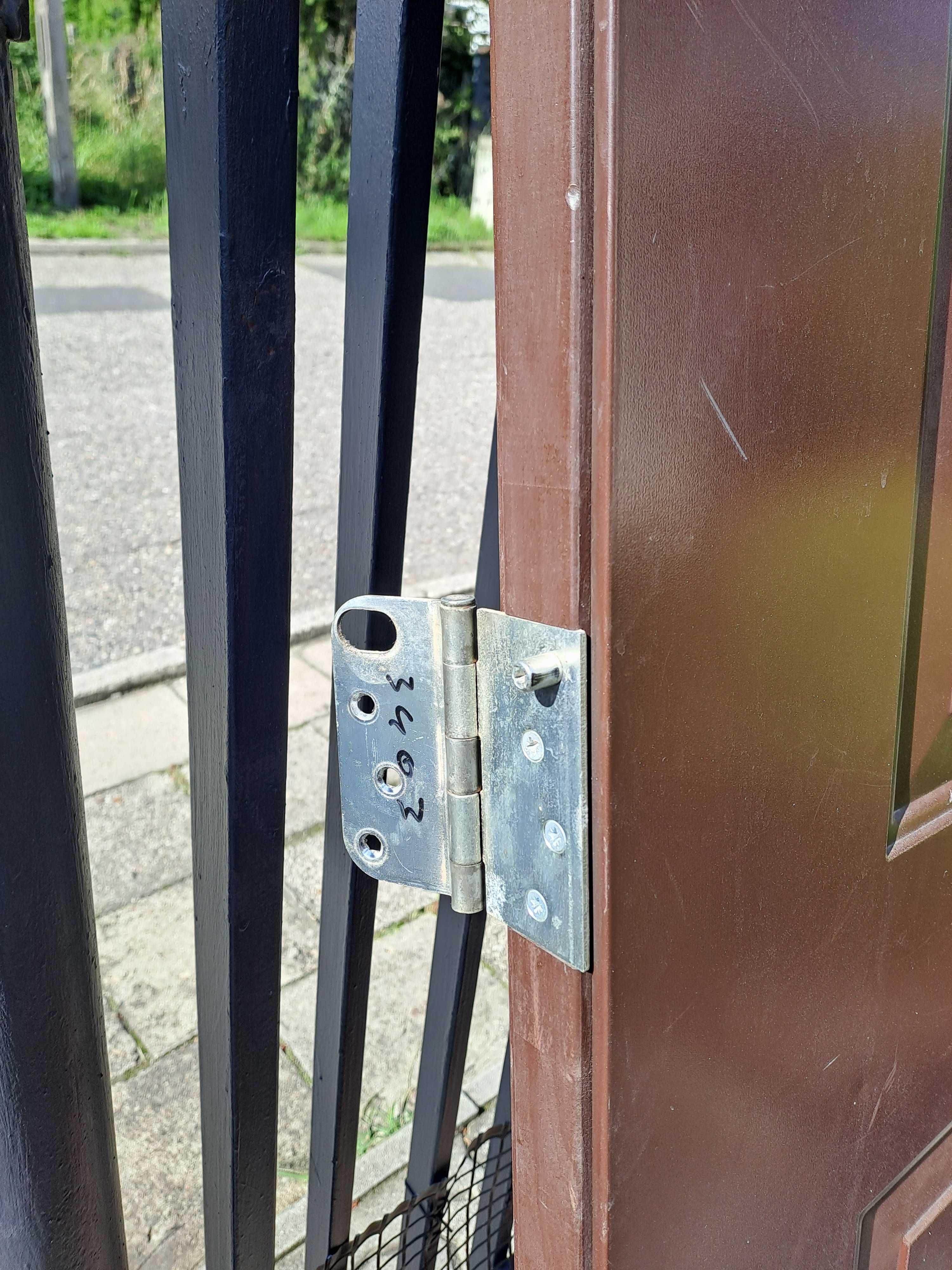 Drzwi zewnętrzne metalowe 90cm