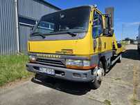 Mitsubishi canter dmc7,5t autolaweta pomoc drogowa