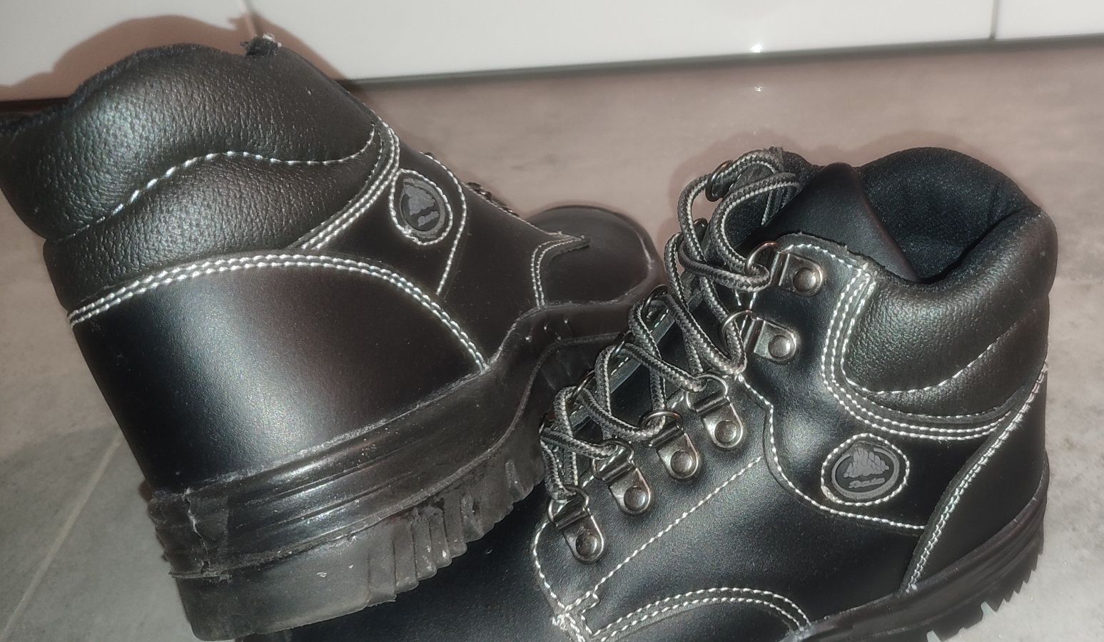 Buty robocze Bata r. 39 / 24,7 cm skóra blacha