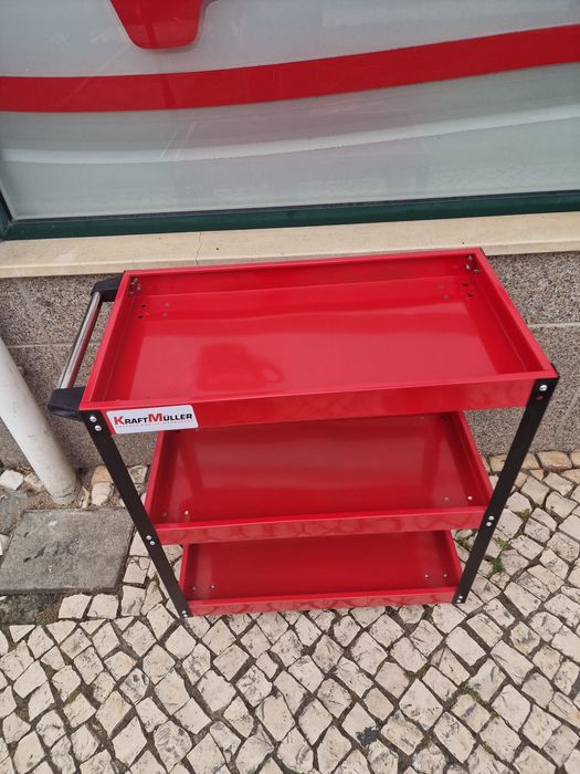 carrinho com 3 prateieiras novo