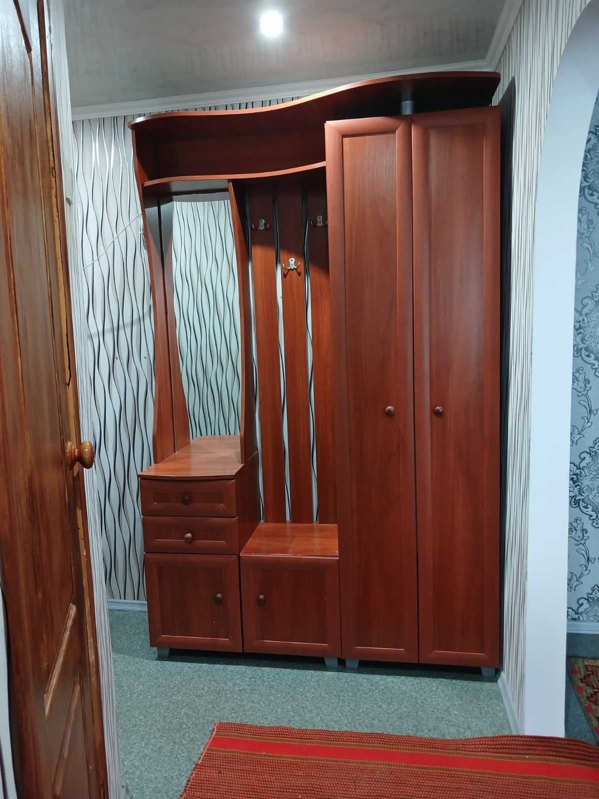 Продам 1 - но кімнатну квартиру на Подолі. Середній поверх!