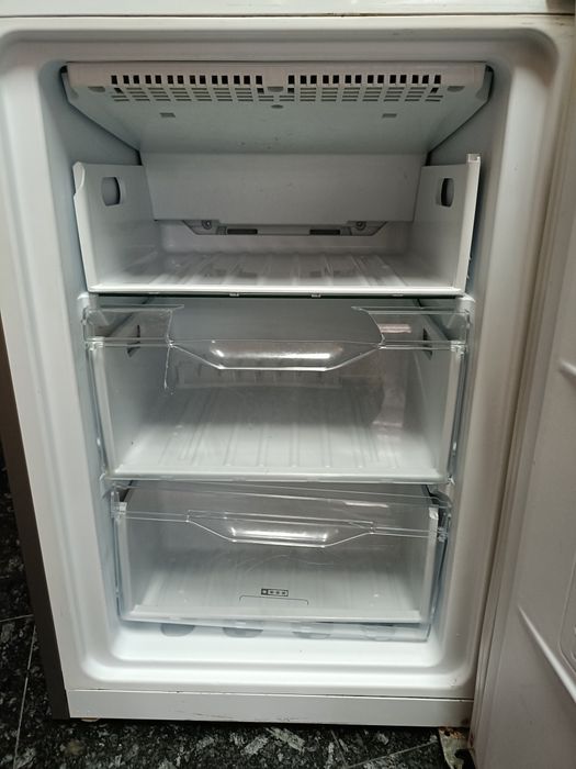 Combinado Indesit