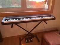 Korg B2 Digital Piano com pedal Korg PU-2