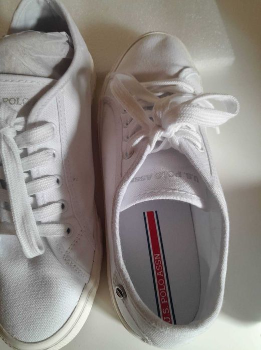 Tênis POLO brancos