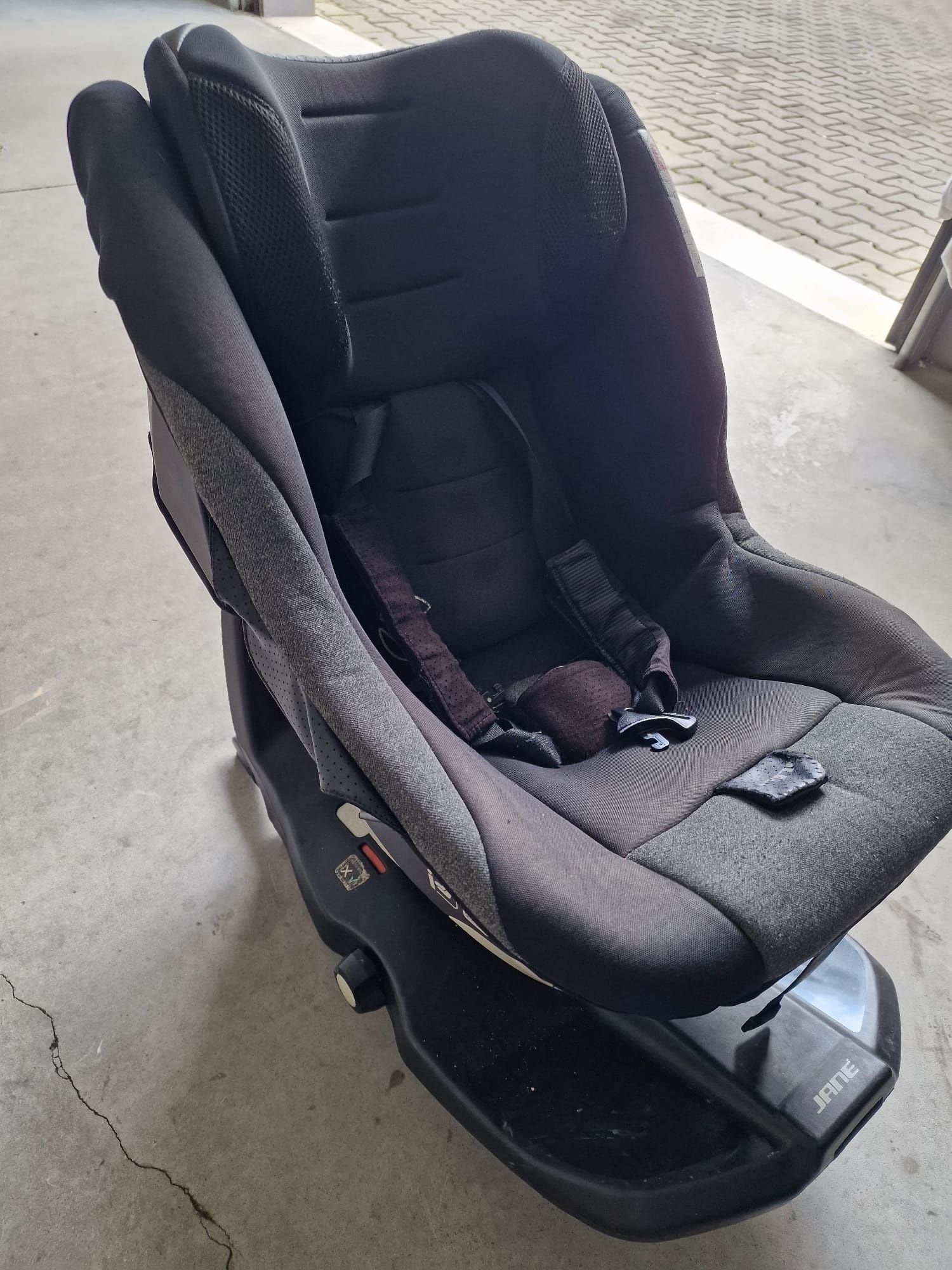 Cadeira Auto Gravity Jane black - iIsofix