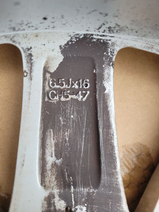 Диски оригінальні Renault Spirale R16