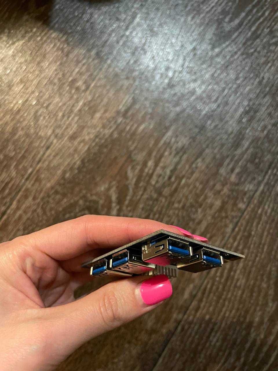 Расширитель портов USB 3,0 PCI-E Express 1x4
