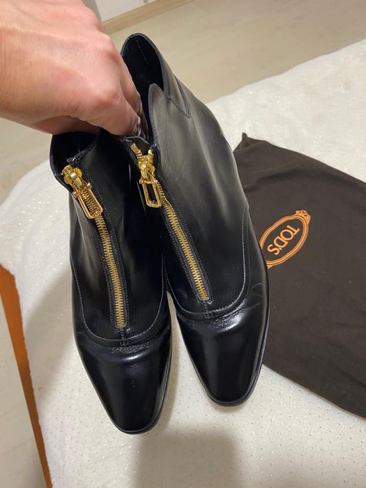 Skórzane sztyblety brytyjskiej marki TOD’S