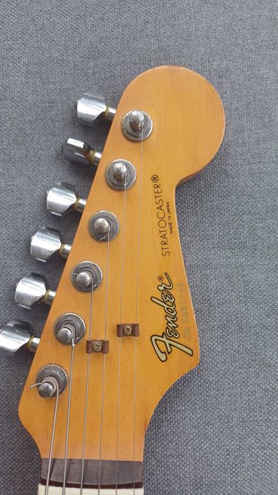 1986 Fender Stratocaster Seria E Japan  Fujigen