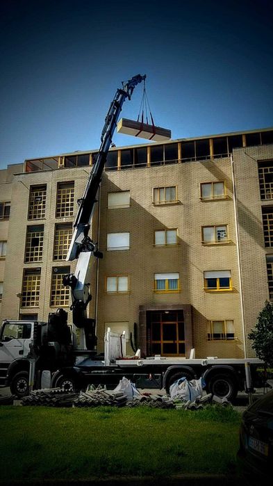 Serviço Aluguer camião grua elevação até 36ml