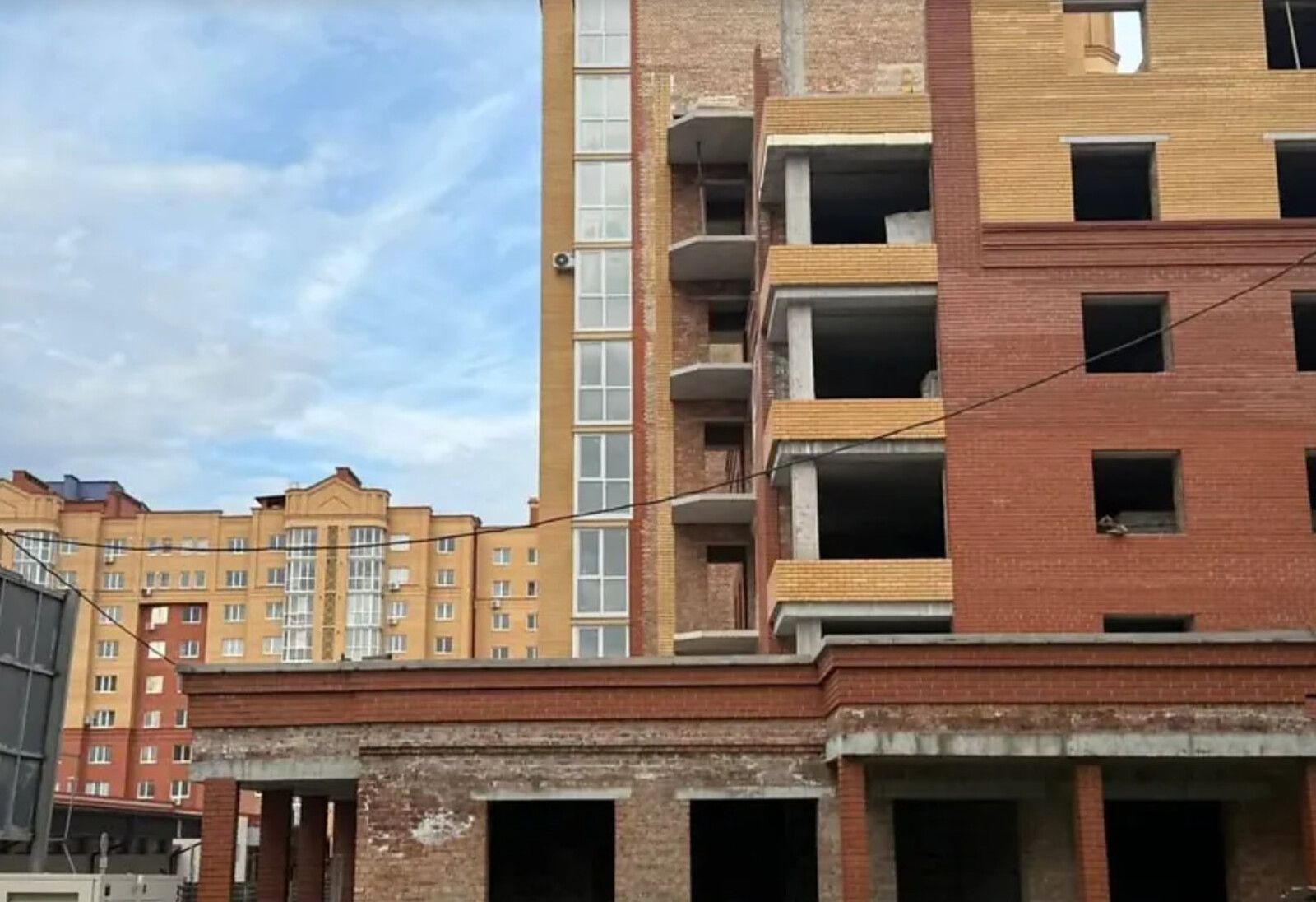 Продаж 3к квартири 90.3 кв. м на пров. Генерала Мирона Тарнавського