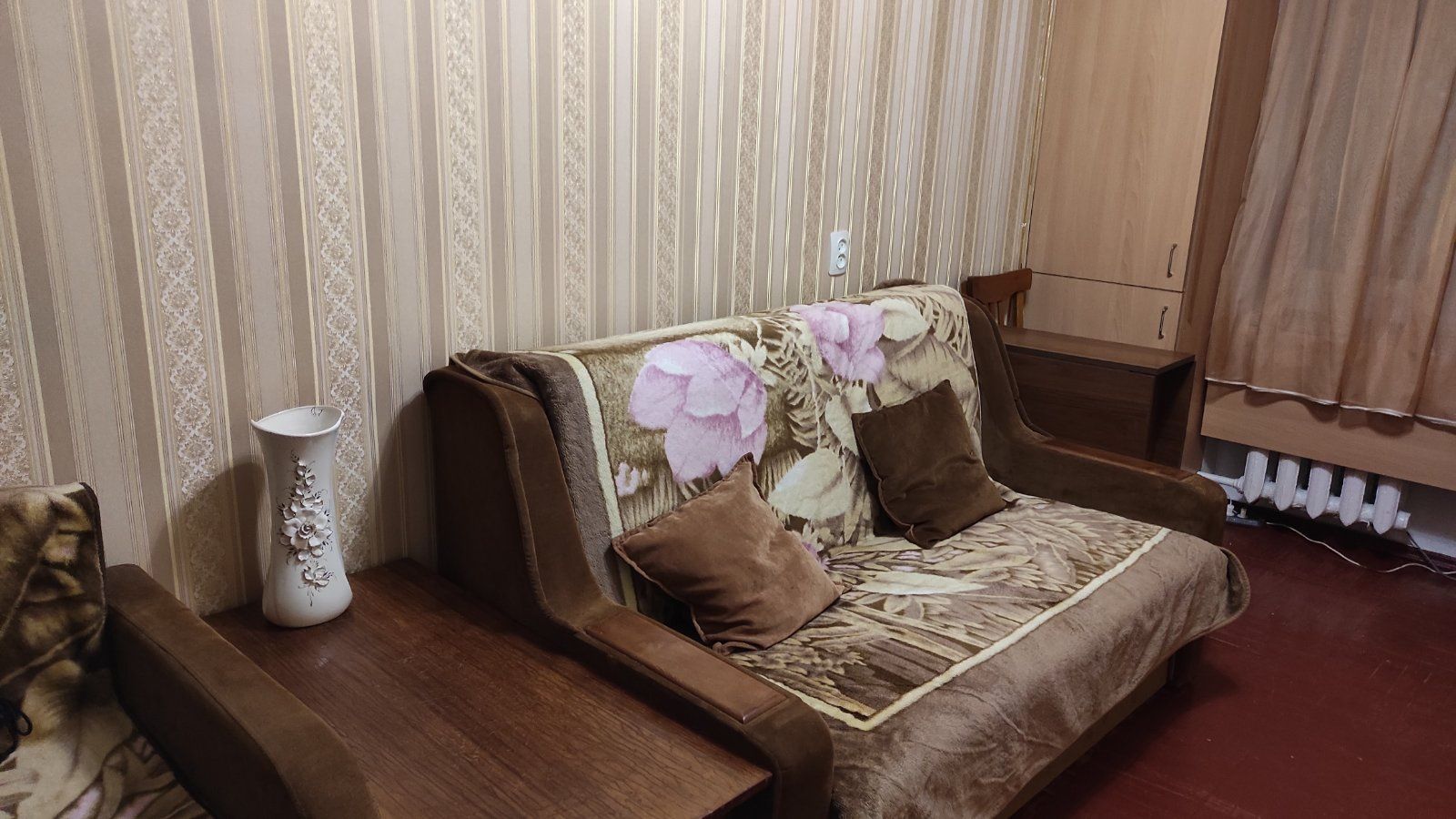 Здам кімнату в коммуні на Варненській