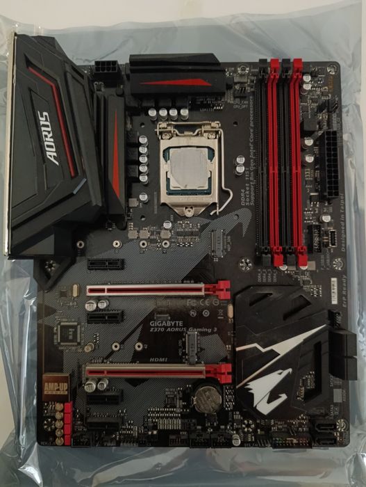 Gigabyte Z370 AORUS Gaming 3 plus Intel i5 8600k
