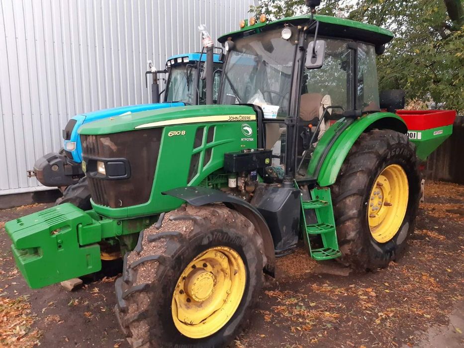 Трактор JOHN DEERE 6110B