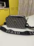Сумка guess тренд сезона