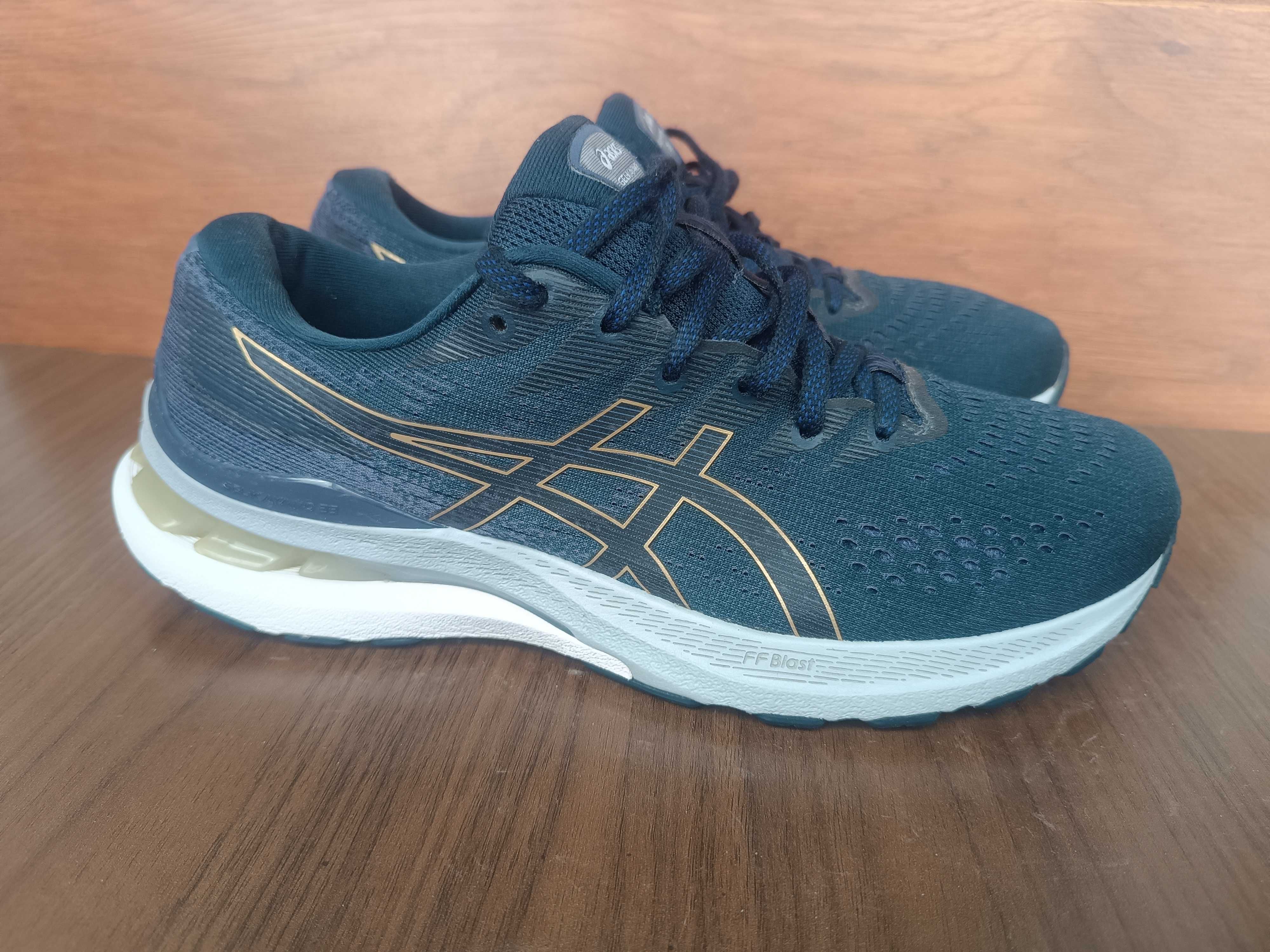 Беговые кроссовки на лето Asics gel kayano 41,5 26.5 см