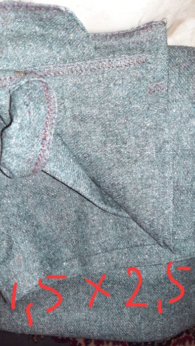 Відрізи різних тканин