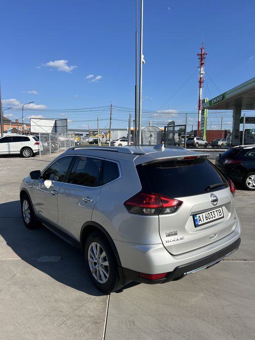 Продам Nissan Rogue