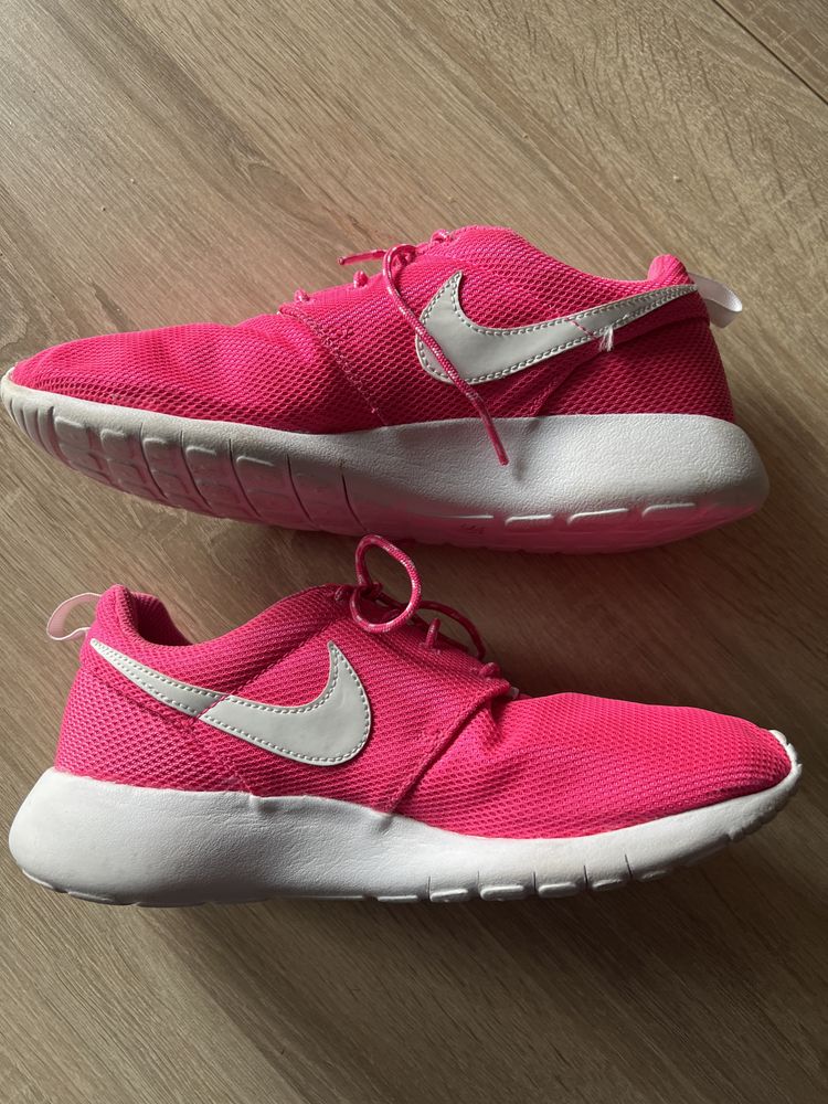 Buty NIKE do biegania leciutkie okazja