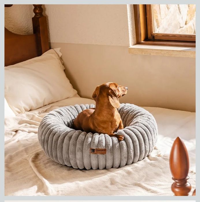 MEWOOFUN Legowisko w kształcie pączka dla małych psów