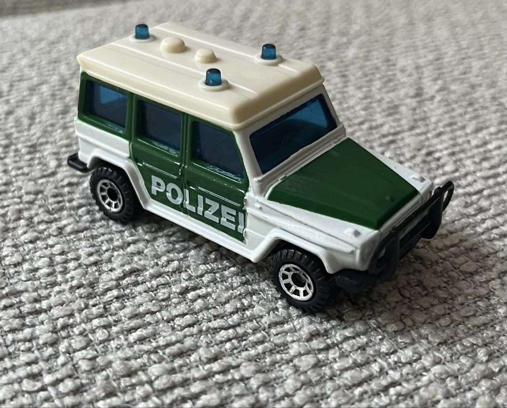 Matchbox Mercedes Benz 280 GE Polizei