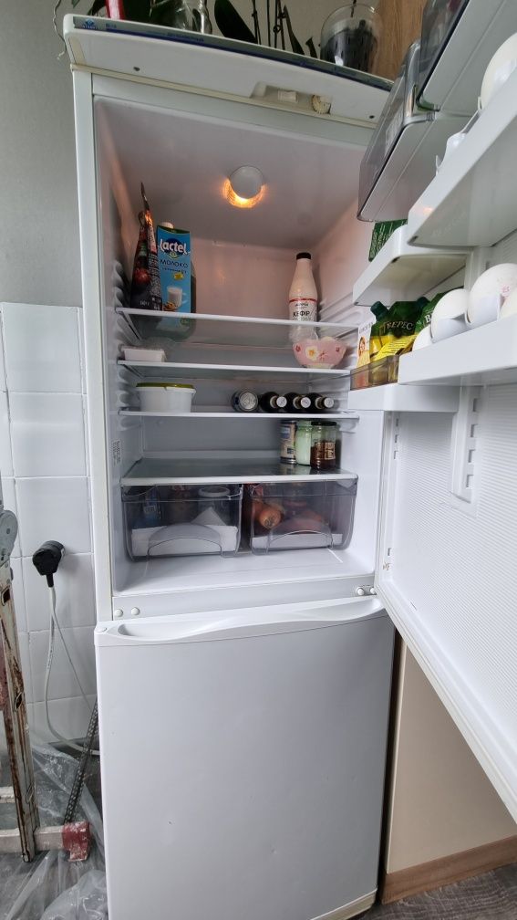 Холодильник двокамерний Атлант