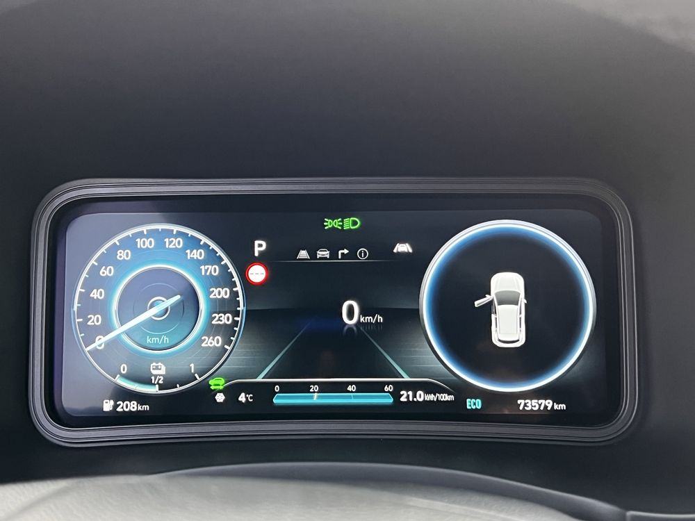 Hyundai kona 2021 64kwh soh100% 530км