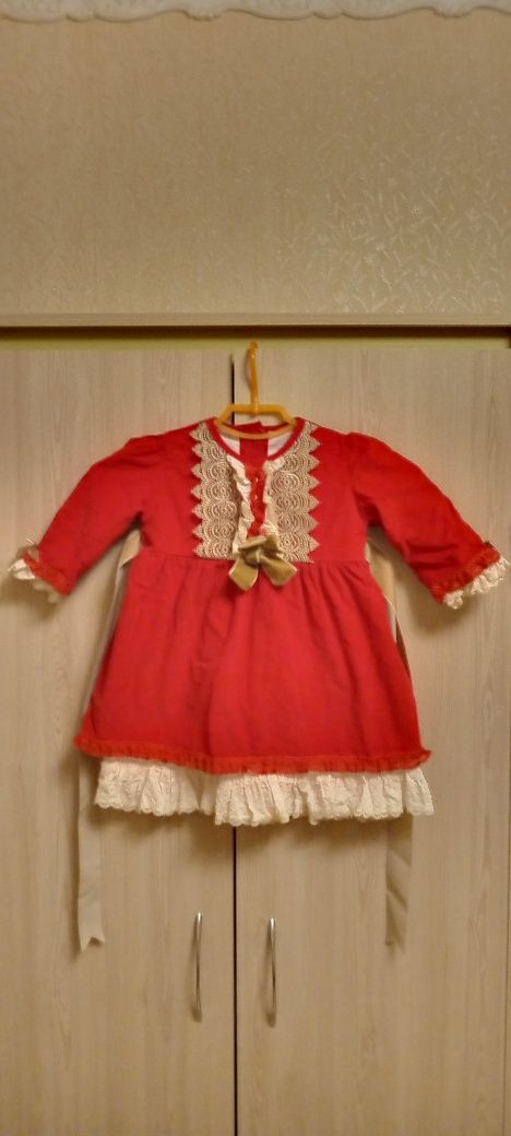 Нарядное новогодное детское платье. Красивый стиль платья 50-60 е.