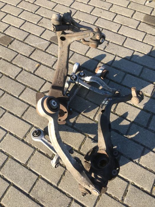 Audi A4 B5 VW PASSAT B5 LIFT 1,6 1,8T 1,9 tdi ZWROTNICA PIASTA LEWA PRAWA przód wahacz