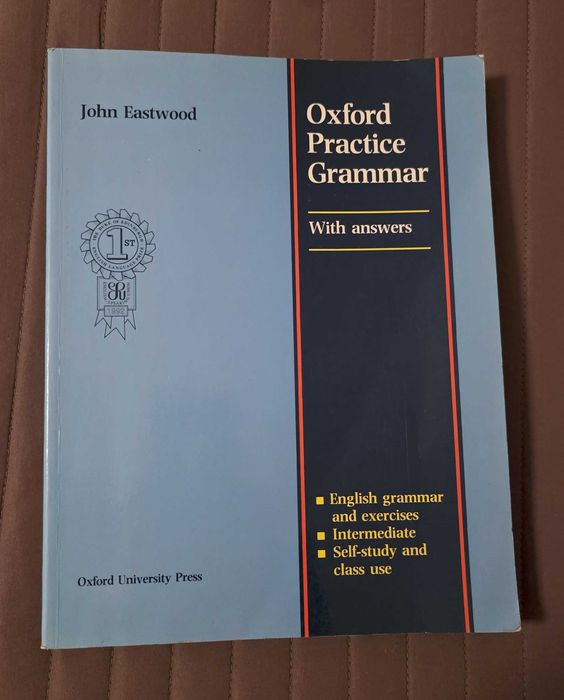 Livro de Exercícios "Oxford Practice Grammar" (ing)