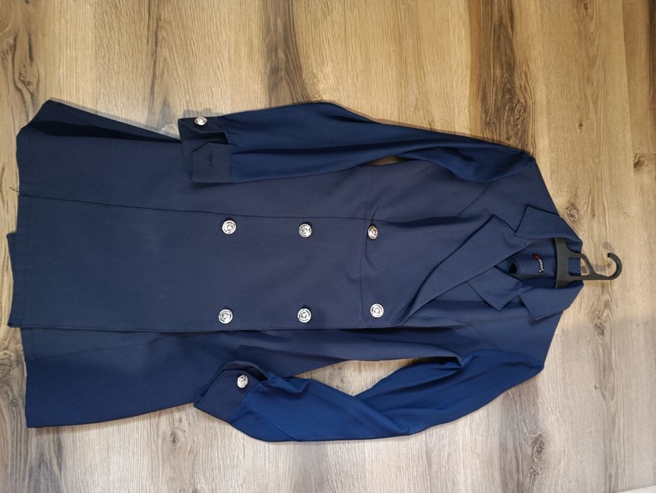 Красива стильна сукня -піджак