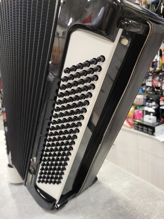 Akordeon Hohner Verdi V N Musette 120 basowy