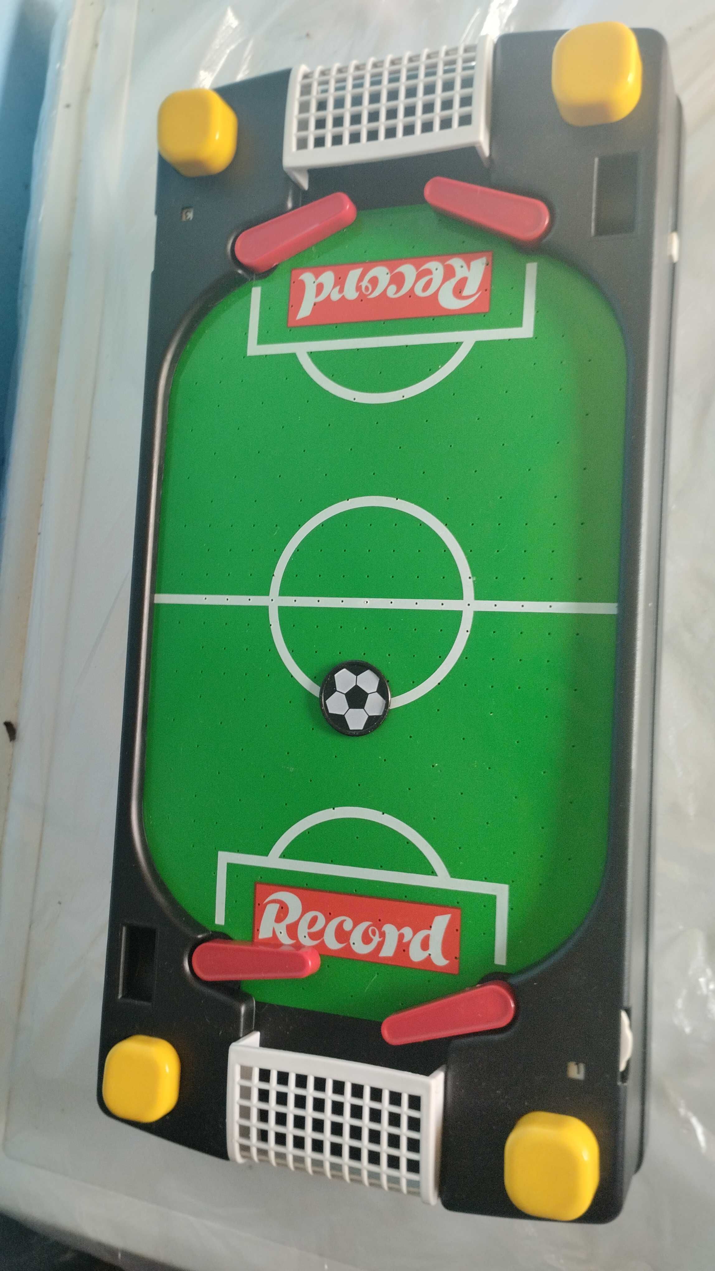 Vendo brinquedo para criança para jogar como novo