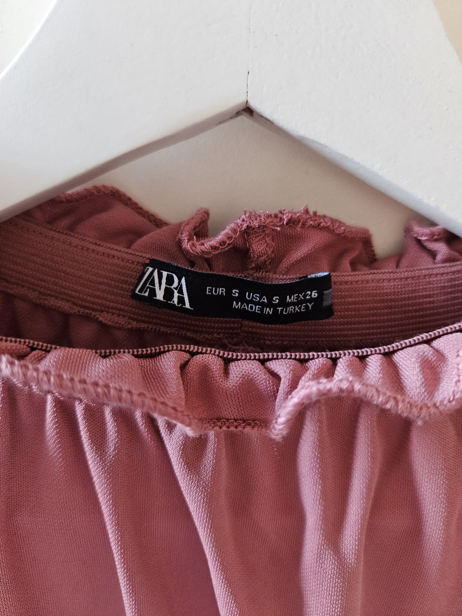 Blusa cor-de-rosa Zara
